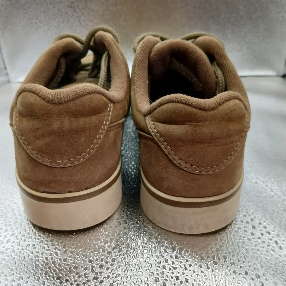 Reebok Tan Sneaker Women's Size 6.5